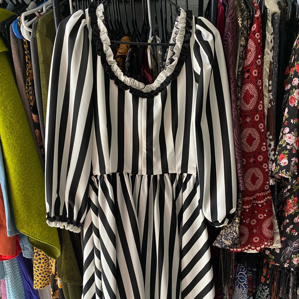 Sleepy hollow black and white Katrina dress